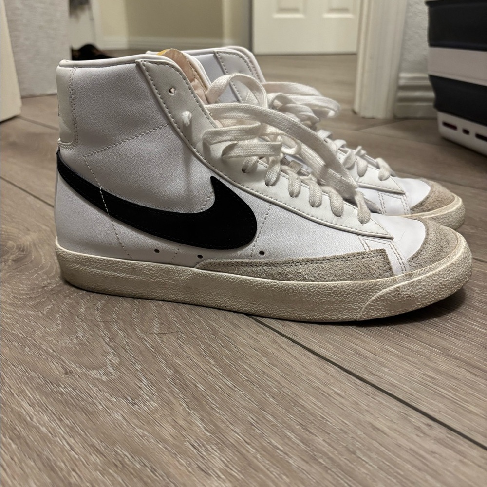 Nike Blazer Mid ‘77
